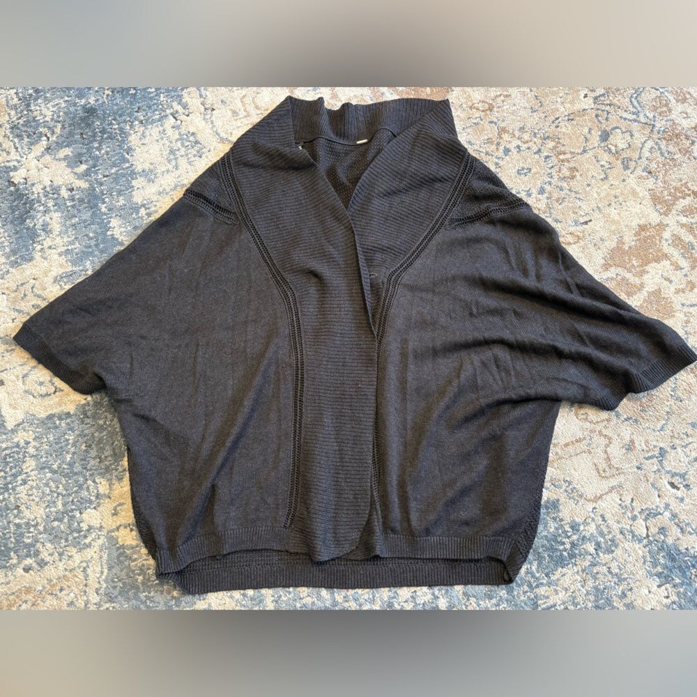 Lululemon Breeze Easy Wrap in Charcoal Gray XS/S